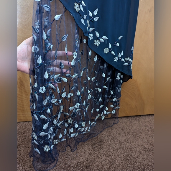 Vintage Navy & White Embroidered Evening Gown Size S: Prom / Homecoming / Gala - Picture 9 of 15